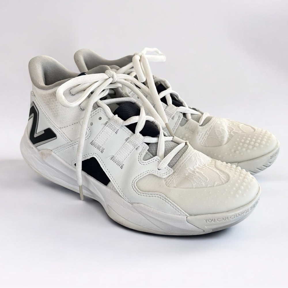 The New Balance Unisex Coco CG1 White/Eclipse Tennis Court Shoes